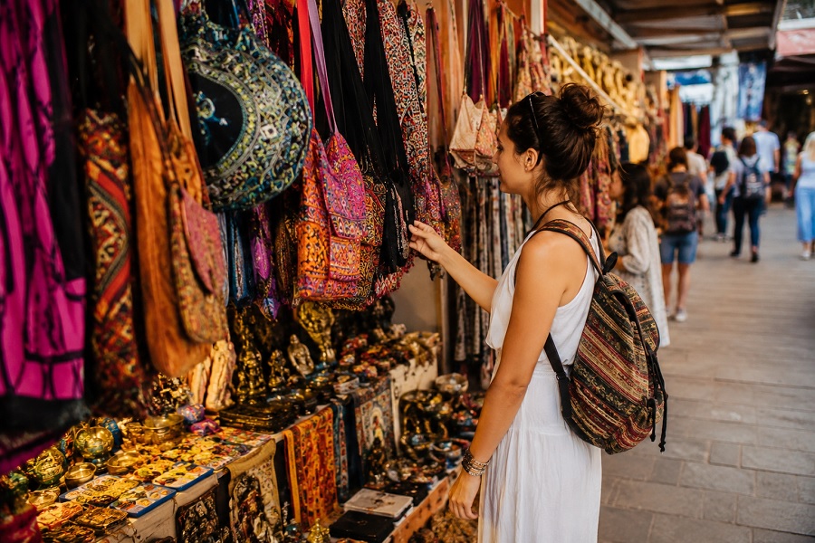 Cultural Shopping Tourism: Explore Authentic Markets and Handmade Treasures Around the World 